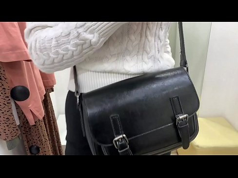 ❤️ Јавна мастурбација на младата кучка FeralBerry со дилдо во фитинг просторијата ️❌ Тешко порно на порно mk.hochu-sex-tomsk.ru ☑